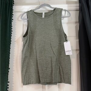 NWT Kinesis Green Athletic Tank Top Size XL